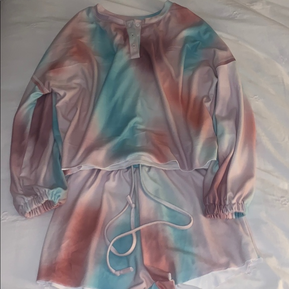 tie dye lounge/pajama set